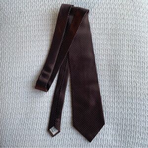 Sean John Tie 100% Silk, brown with blue dots